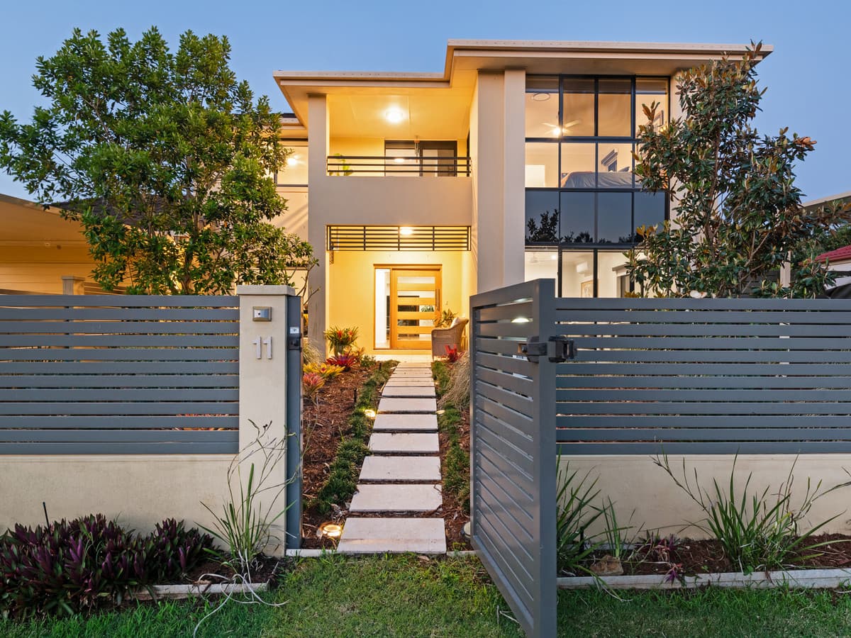11 Lauren Court, Sinnamon Park QLD 4073, Qld - Thumbnail 4