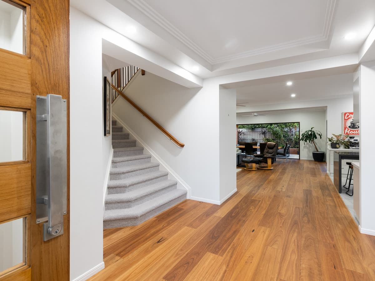 11 Lauren Court, Sinnamon Park QLD 4073, Qld - Thumbnail 7