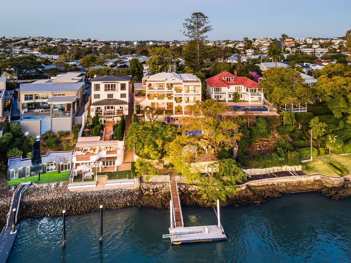 98 Virginia Avenue, HAWTHORNE QLD 4171, Qld - Thumbnail 2