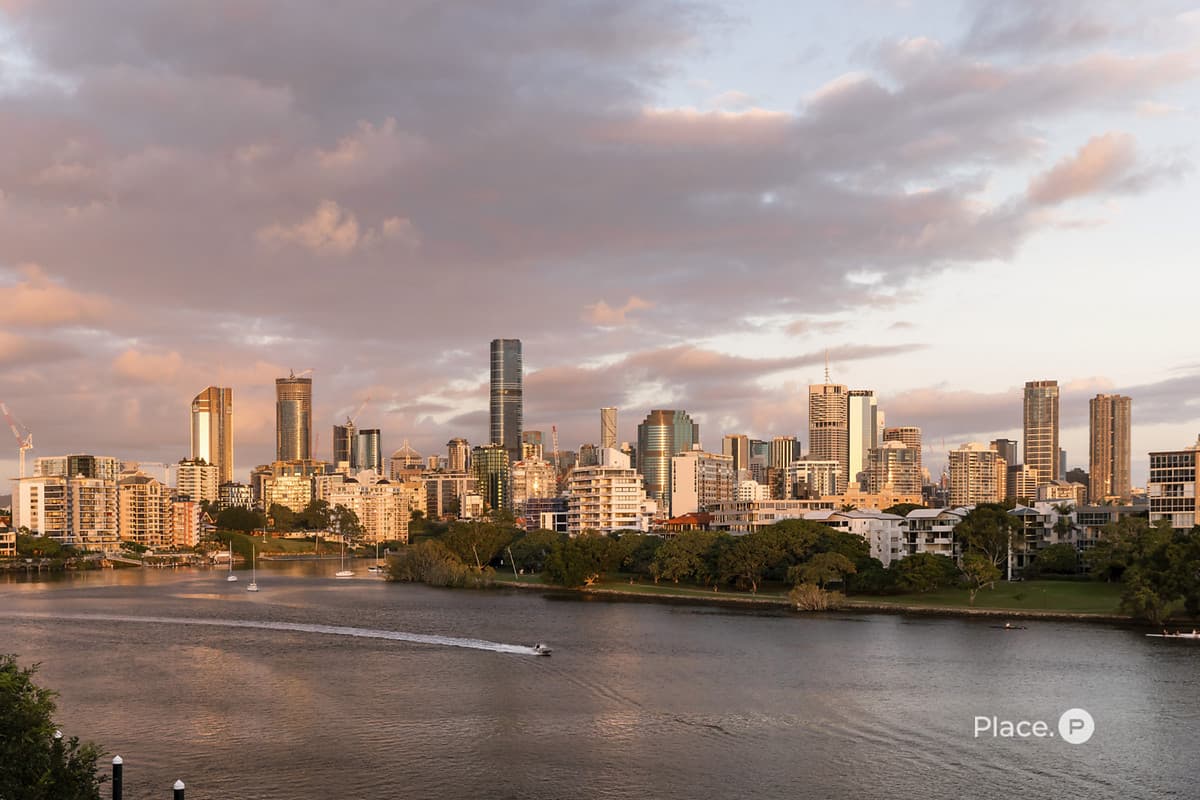 1 Laidlaw Parade, East Brisbane QLD 4169, Qld - Thumbnail 2