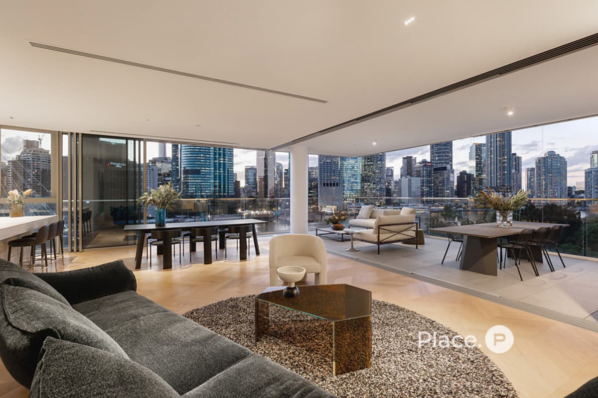 3 / 11 Thornton Street, Kangaroo Point QLD 4169, Qld - Thumbnail 3