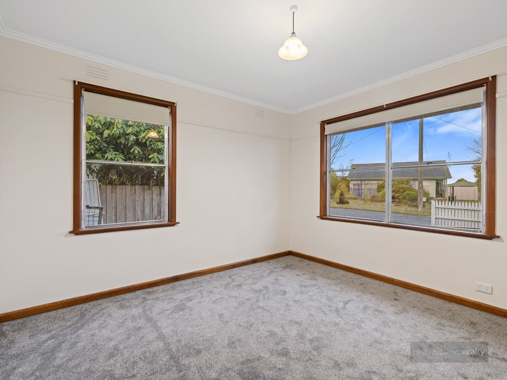 8 Dannock Street, Leongatha, VIC, 3953, Leongatha - Thumbnail 8