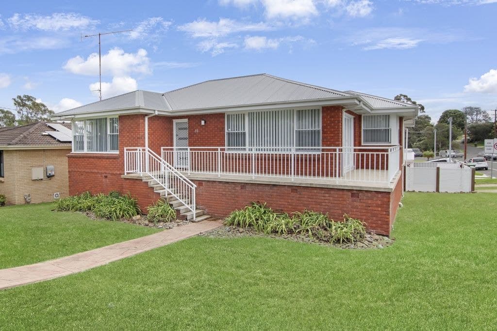 32 Towns Street, Shellharbour - Image 1