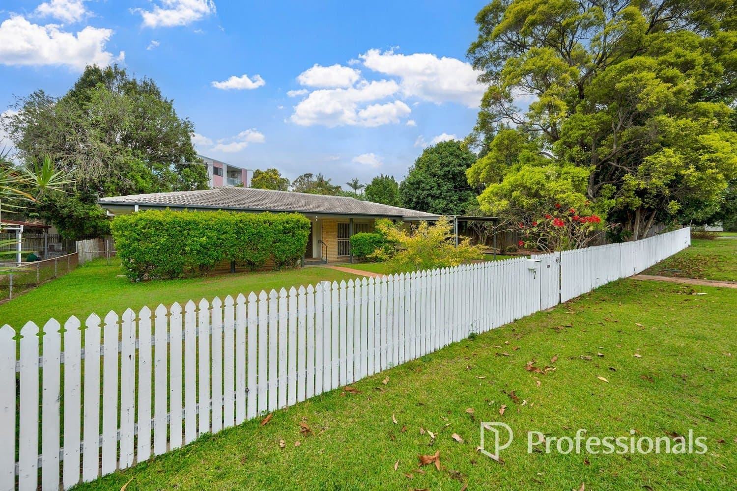 7 Glenlee Street, Arana Hills QLD 4054, Arana Hills - Image 1