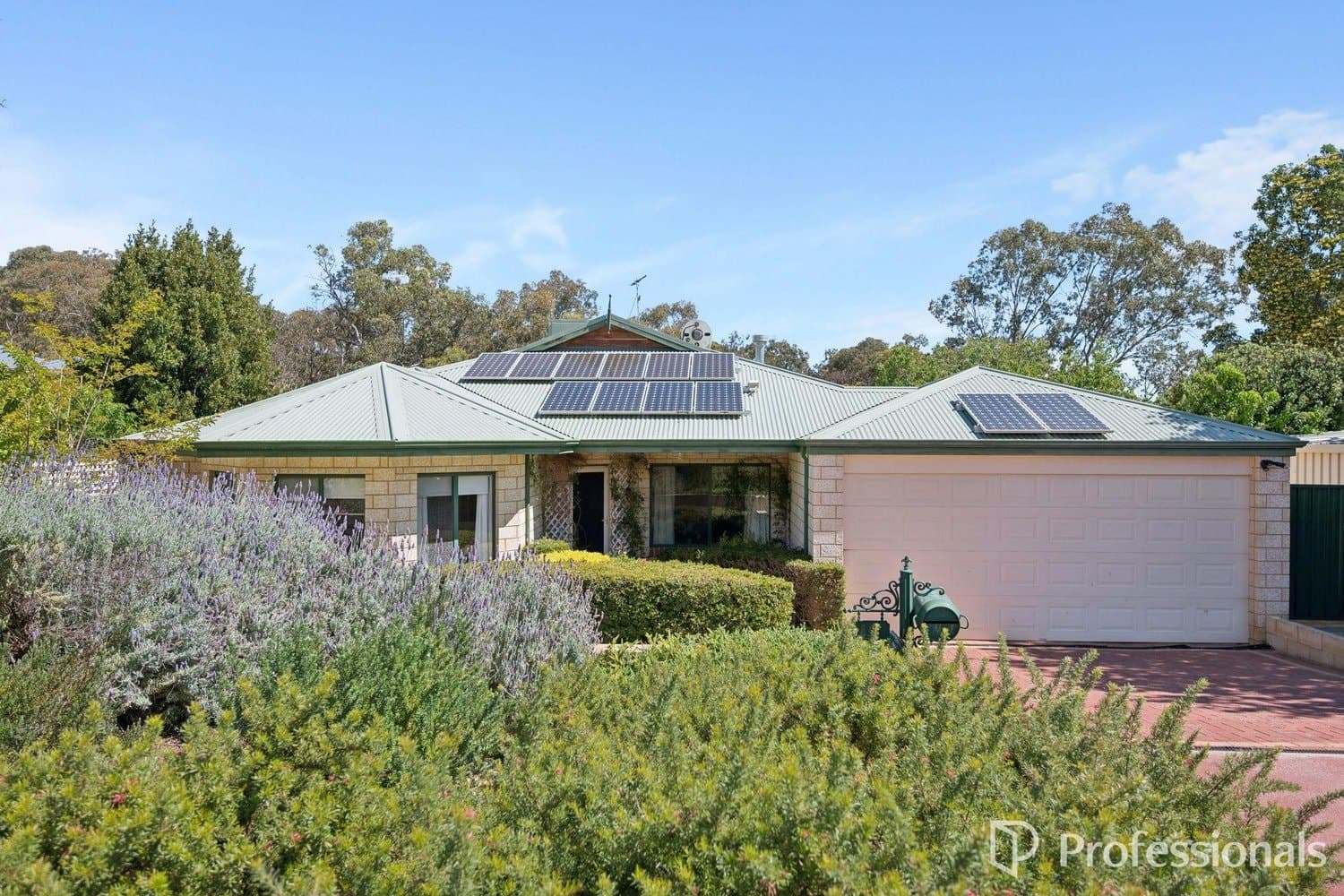 16 Savage Road, Kelmscott WA 6111, Kelmscott - Image 1