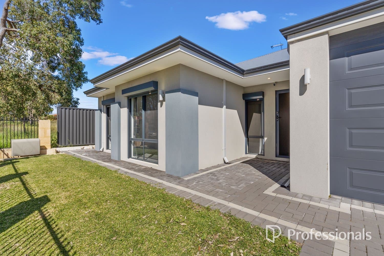 31 Marlboro Road, Swan View WA 6056, Swan View - Image 1