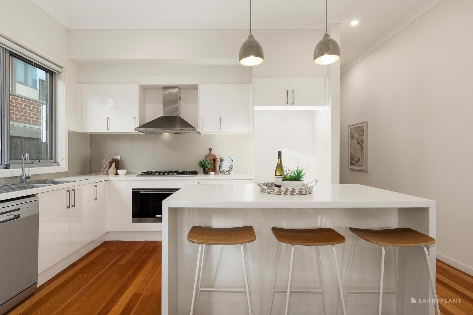 2/4 Milne Street, Mitcham, VIC 3132, Mitcham - Thumbnail 3