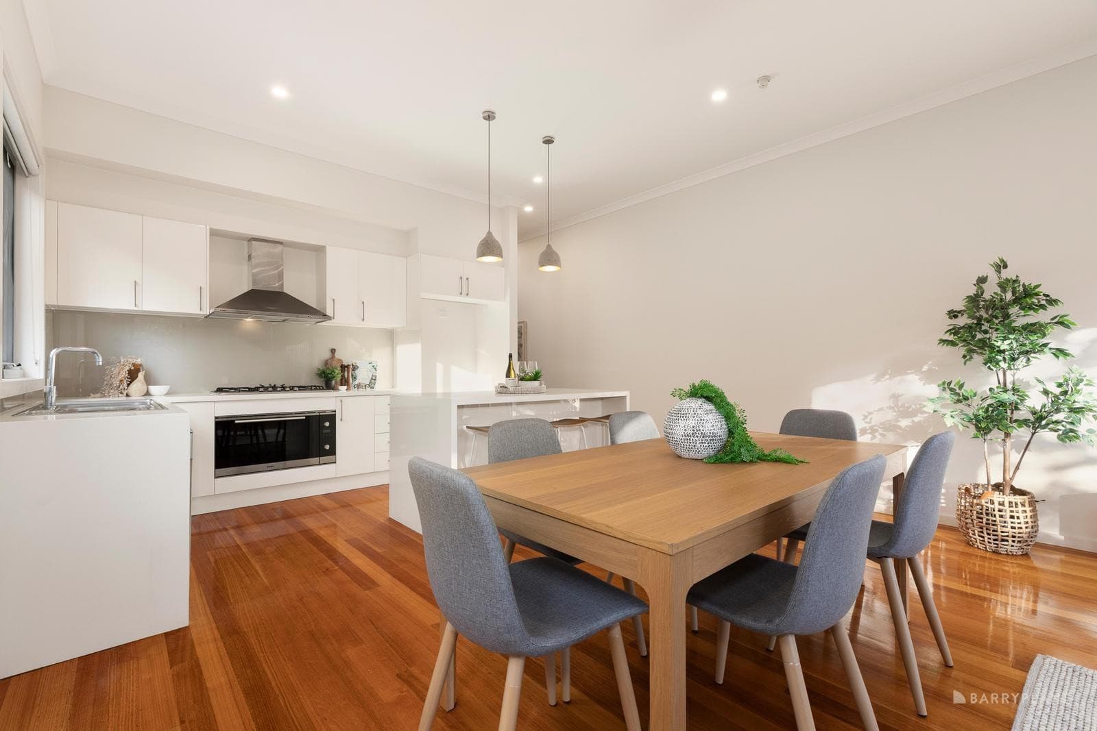 2/4 Milne Street, Mitcham, VIC 3132, Mitcham - Thumbnail 4