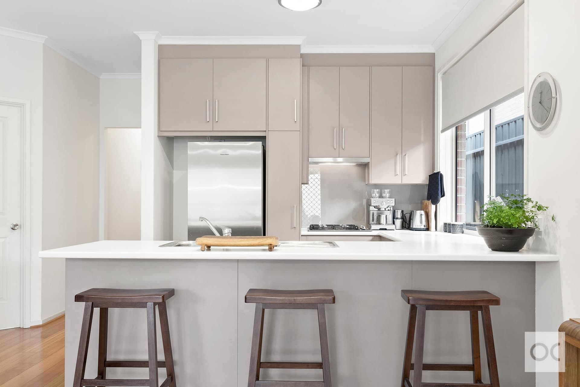 8 Portland Street, Windsor Gardens - Thumbnail 4