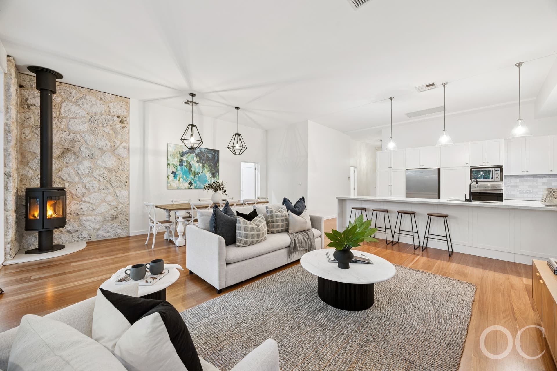 76 Carlisle Road, Westbourne Park - Thumbnail 4