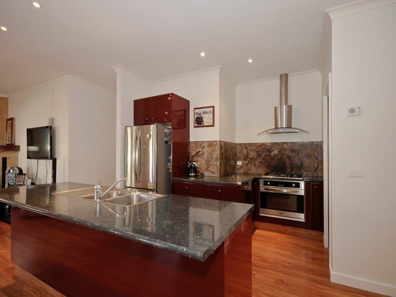 16A LOCH Street, Kilsyth, Kilsyth - Thumbnail 3