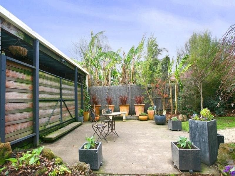 1 MELTON Grove, Croydon, Croydon - Image 1