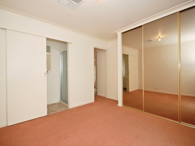 44 WINNETKA Drive, Lilydale, Lilydale - Thumbnail 7