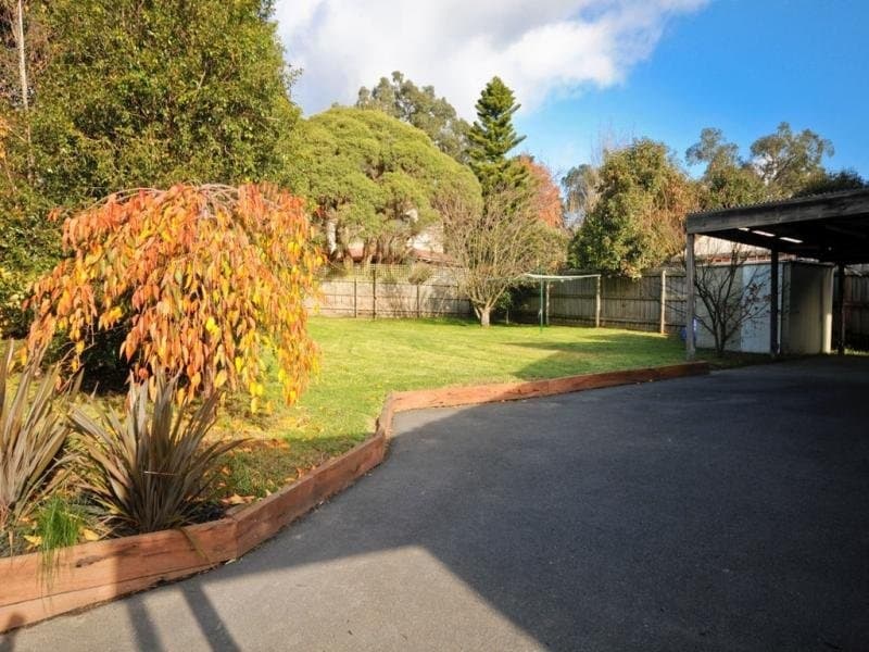 8 FOULDS Court, Montrose, Montrose - Image 1