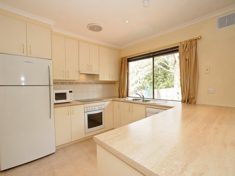 12 BOROLA Court, Croydon North, Croydon North - Thumbnail 6