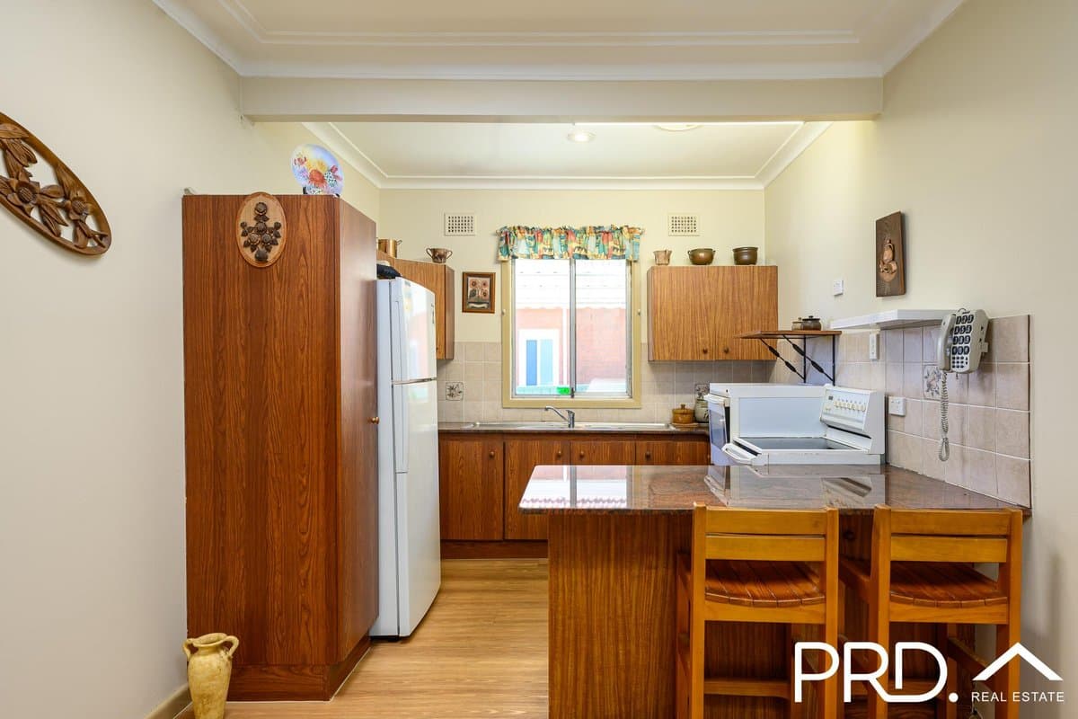 12 Brighton Avenue, PANANIA NSW 2213, Panania - Thumbnail 5
