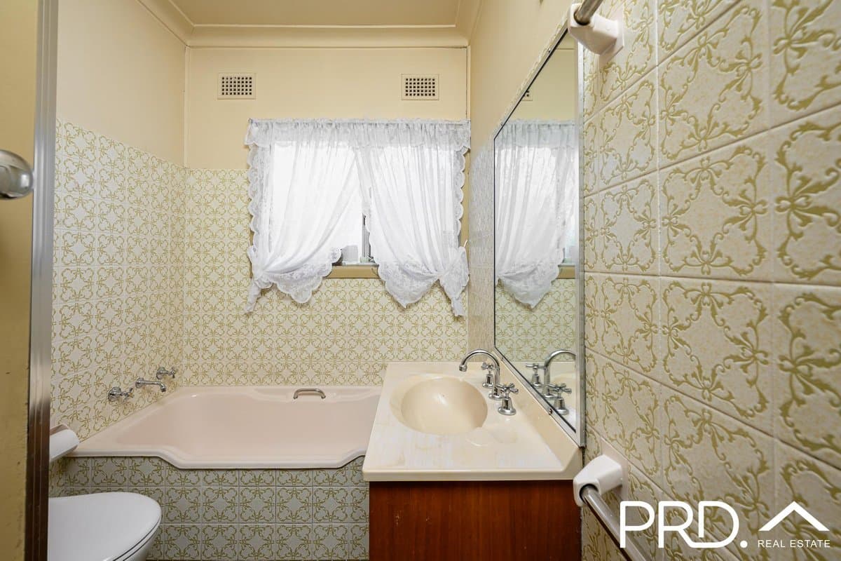 12 Brighton Avenue, PANANIA NSW 2213, Panania - Thumbnail 8