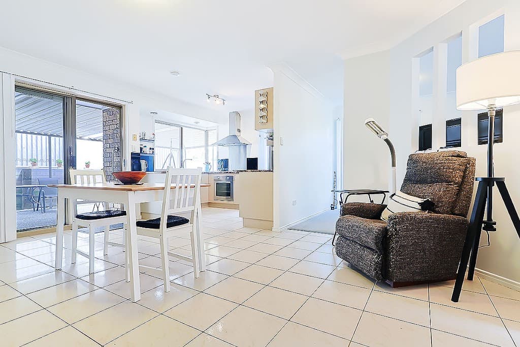 1 Viewbank Court, Beenleigh, QLD, 4207, Beenleigh - Thumbnail 3