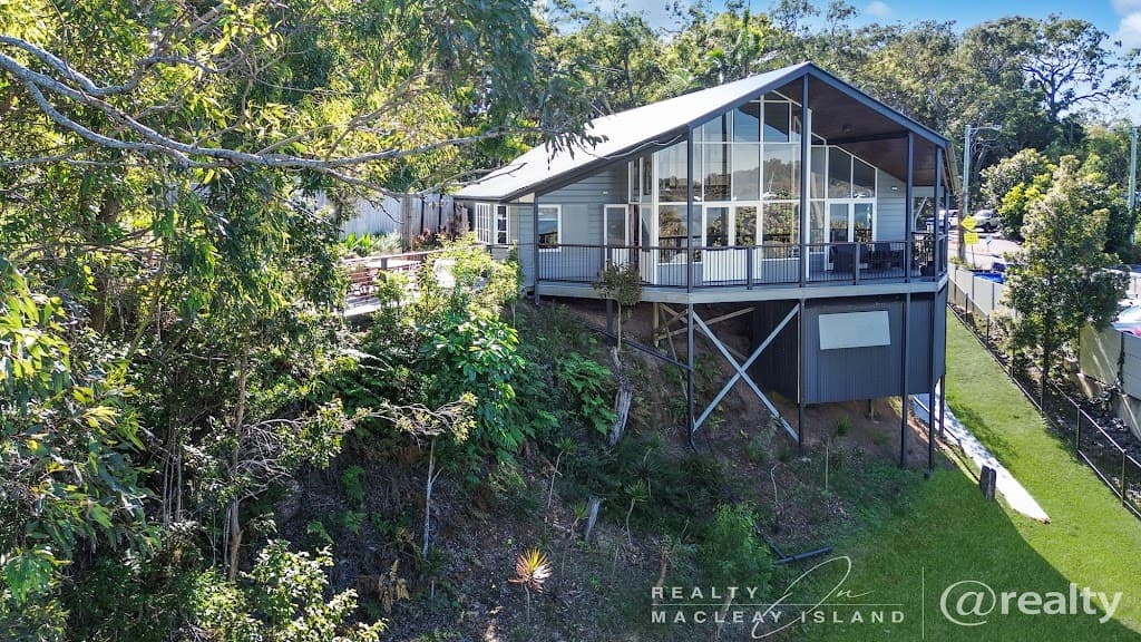12 Russell Terrace, Macleay Island, QLD, 4184, Macleay Island - Thumbnail 3