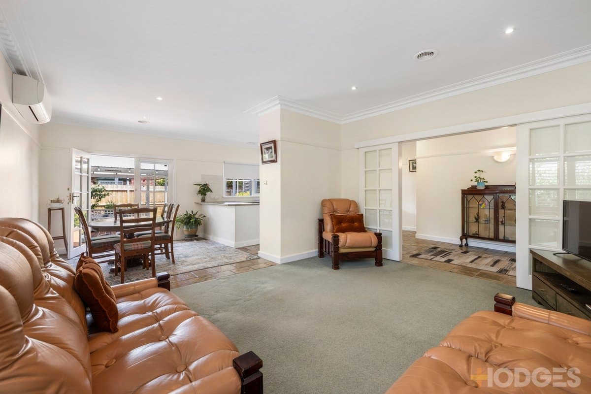 14 Rossmith Avenue, Beaumaris, VIC, 3193, Beaumaris - Thumbnail 2