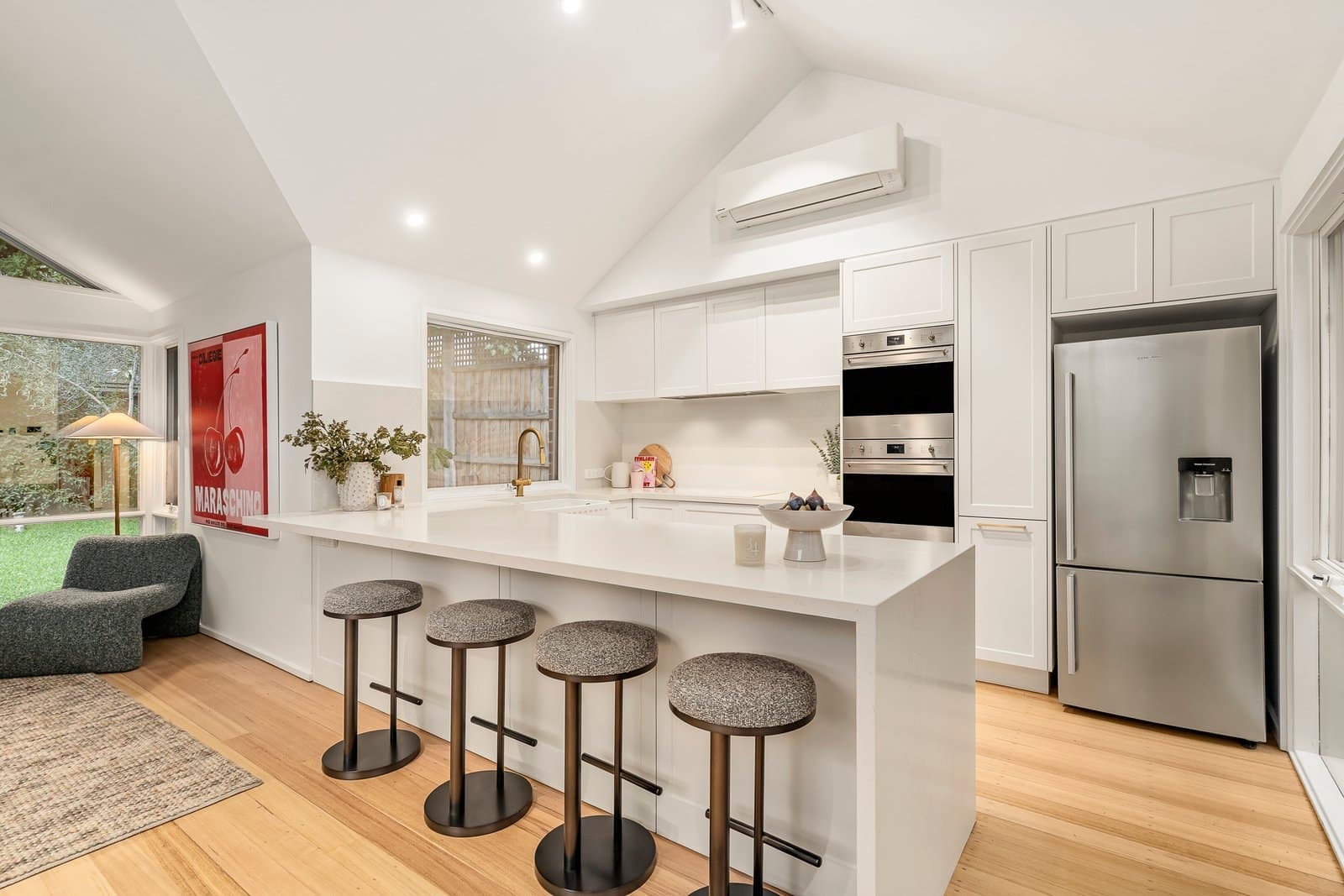 8 Henrietta Street, Hawthorn - Thumbnail 3