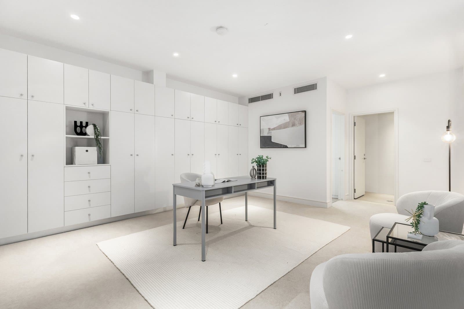 21 Pin Oak Court, Canterbury - Thumbnail 8