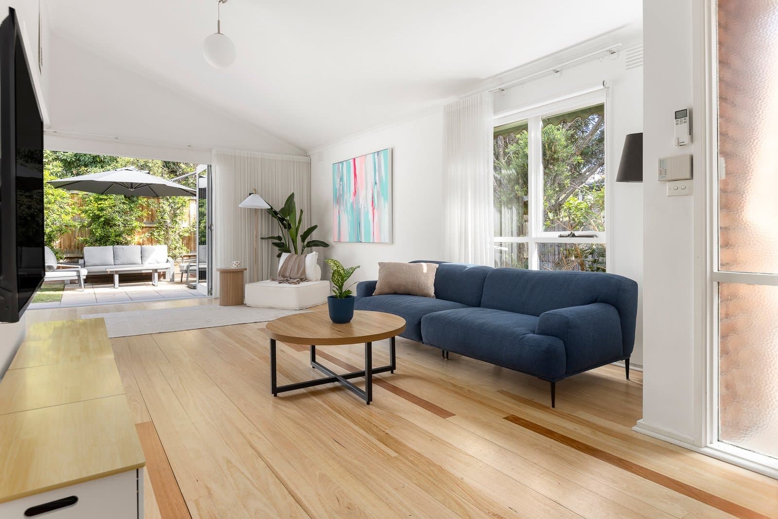 1/24 Strathalbyn Street, Kew East - Thumbnail 2