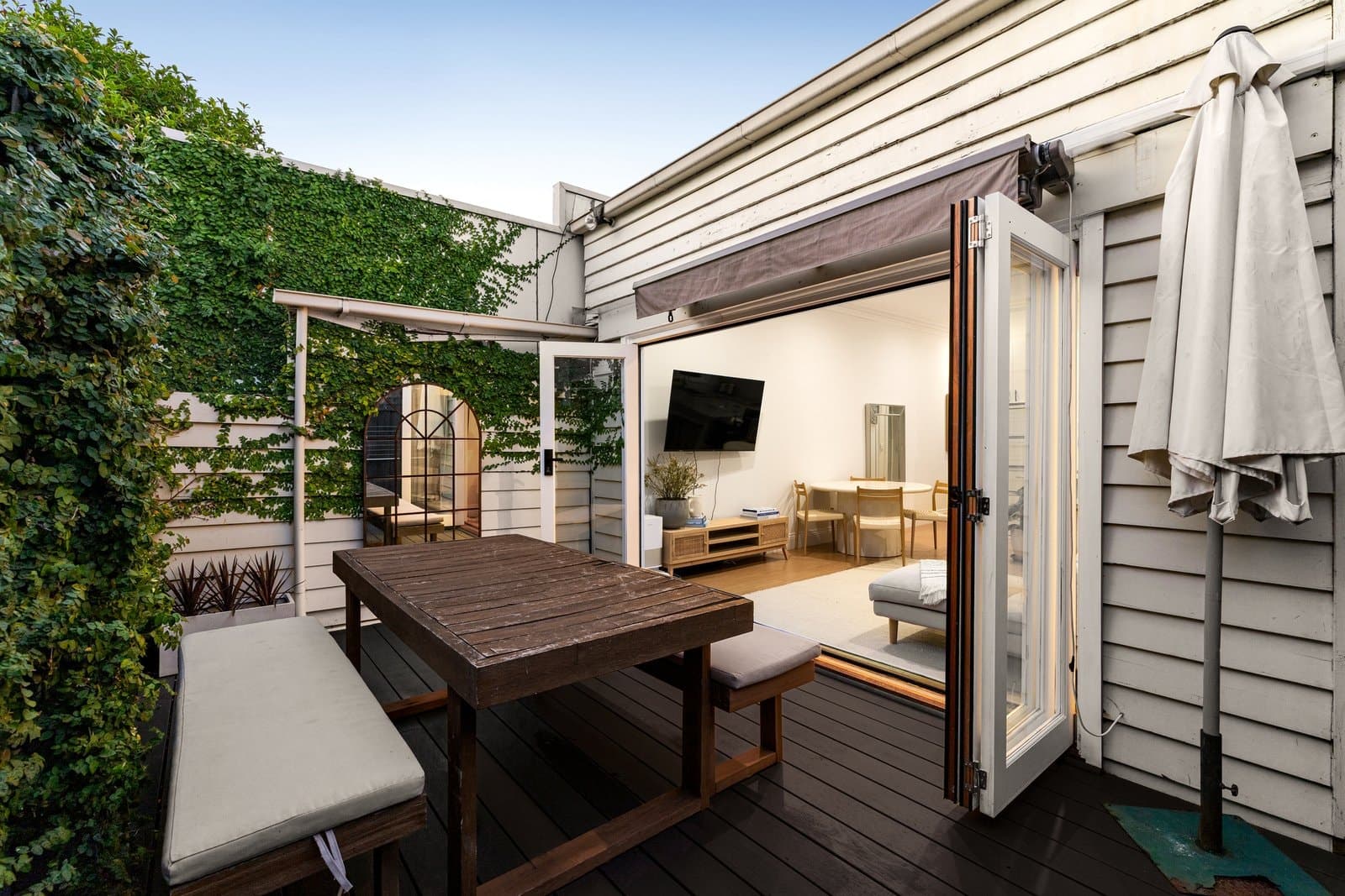 42 Barrett Street, Albert Park - Thumbnail 3