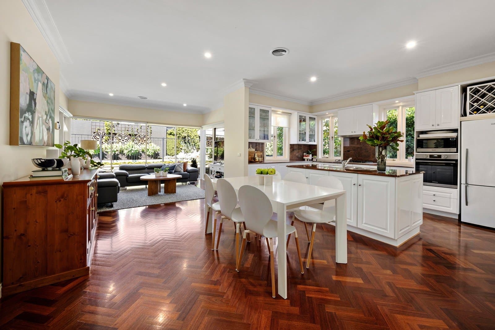30 Deakin Street North, Hampton - Thumbnail 8