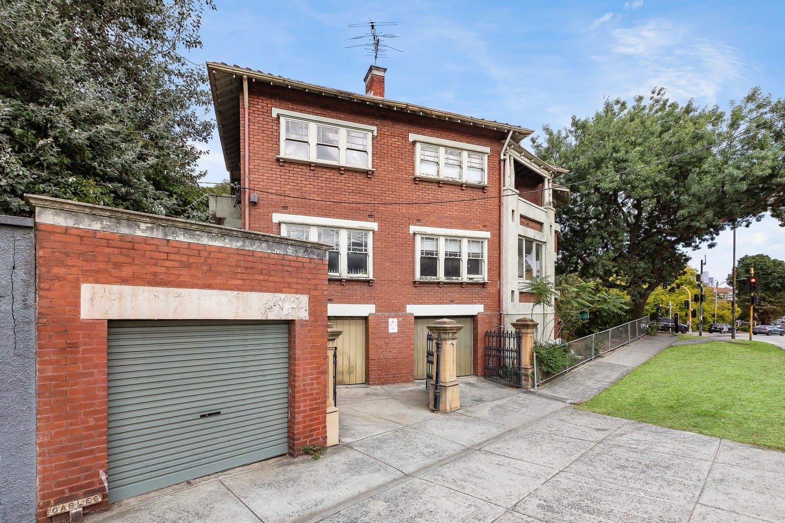 1 & 2 526 Punt Road, South Yarra - Thumbnail 2