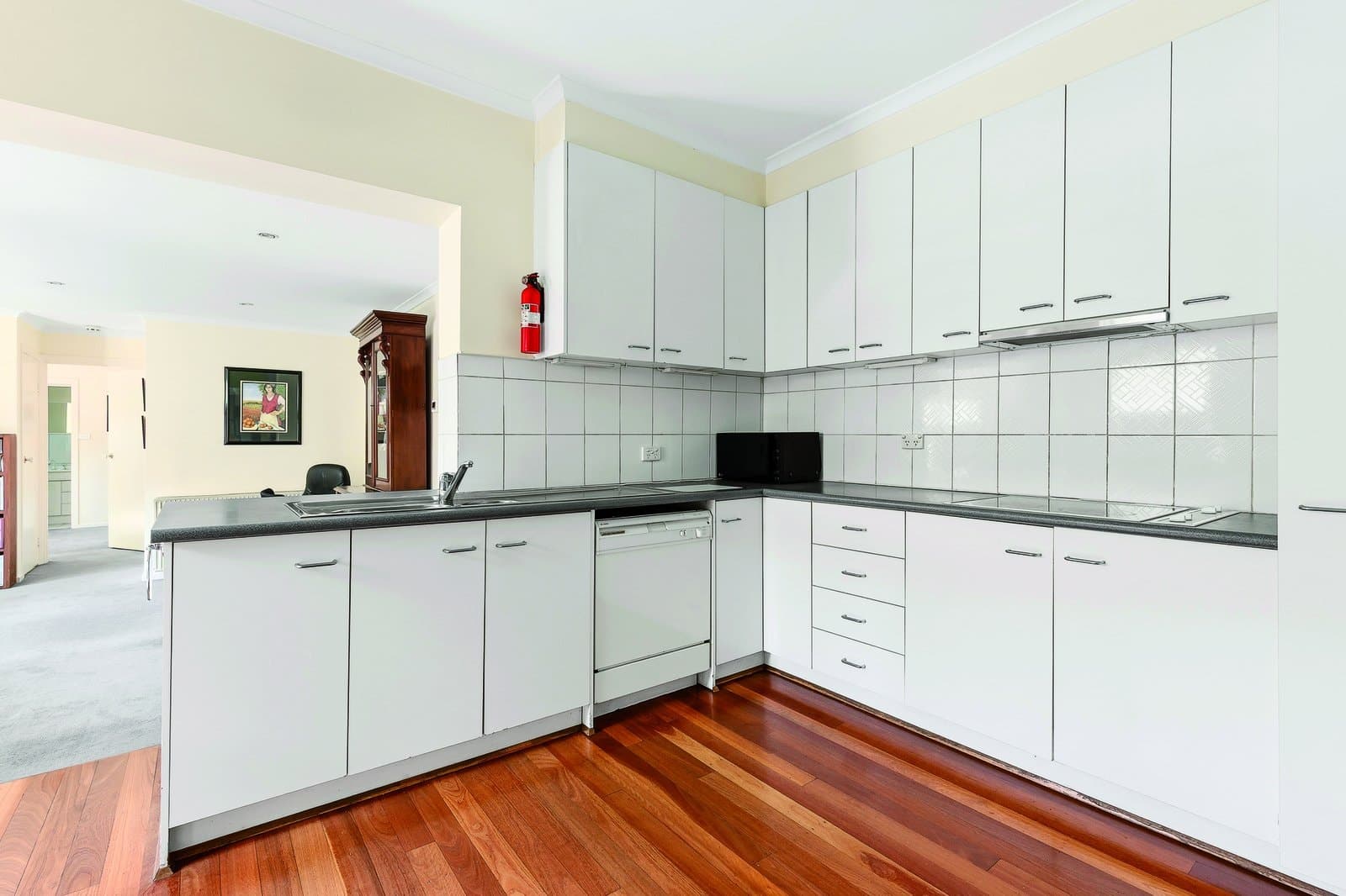 40 Ellerslie Place, Toorak - Thumbnail 4