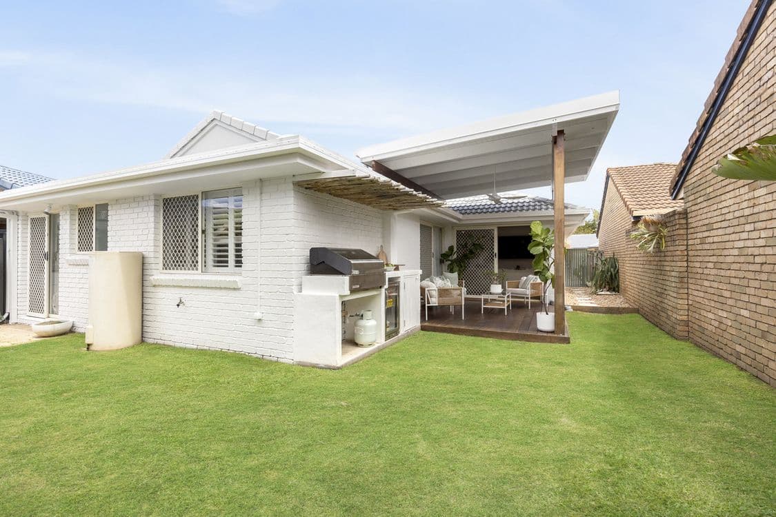 4 Typha Place, Elanora, QLD 4221, Elanora - Image 1