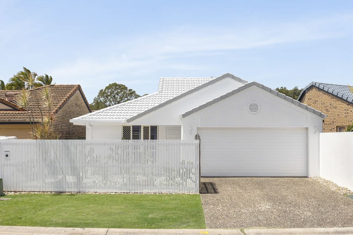 4 Typha Place, Elanora, QLD 4221, Elanora - Thumbnail 2