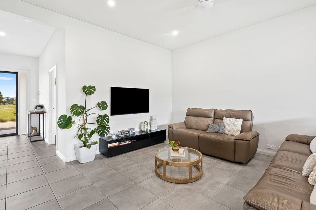 3/93 Harbour Boulevard, Shell Cove - Thumbnail 4