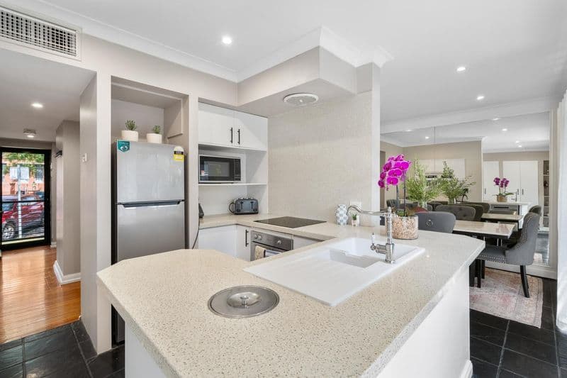 12 Jerningham Street, North Adelaide - Thumbnail 6