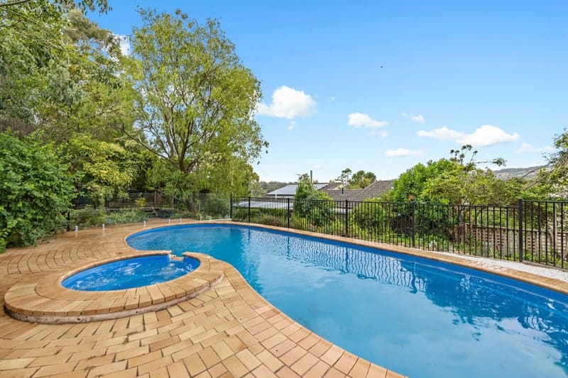 6 Goldsack Avenue, Coromandel Valley - Thumbnail 2