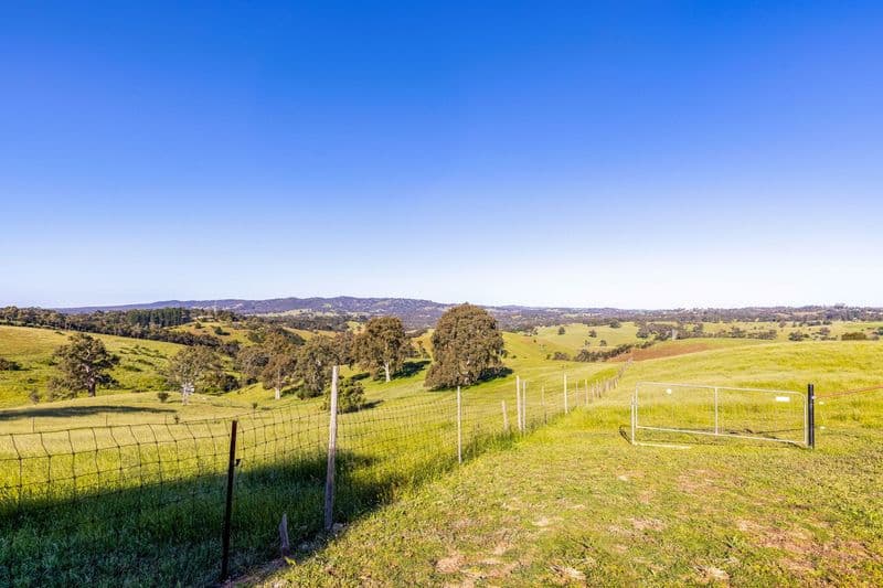 198 Range Road North, Upper Hermitage - Thumbnail 8