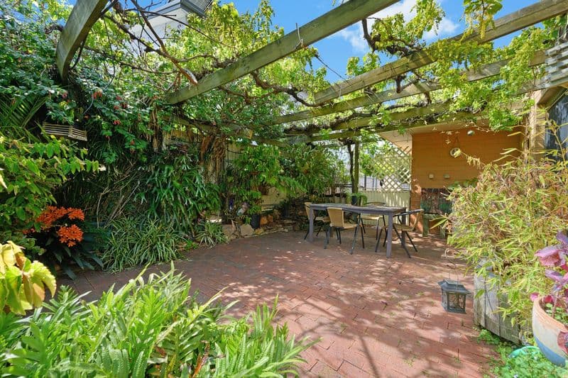 12 Jeanes Street, Henley Beach - Thumbnail 7