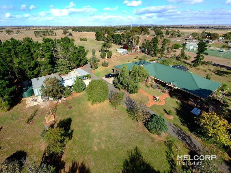 1395 Dohertys Road, Mount Cottrell, VIC 3024, Mount Cottrell - Thumbnail 2