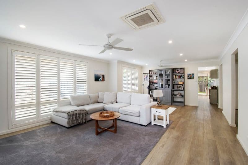 1 Valley Place, Warriewood, Warriewood - Thumbnail 2
