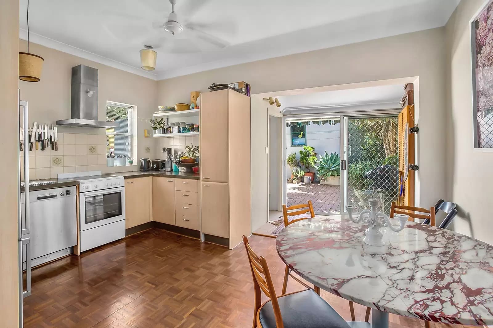 36 Tallwood Drive North Rocks, North Bondi - Thumbnail 6