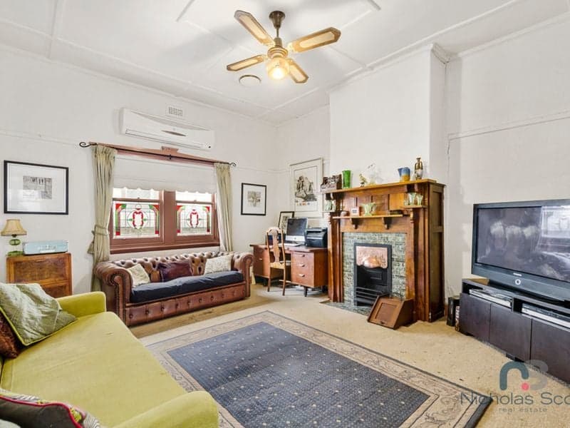 52 Alma Street, West Footscray - Thumbnail 3