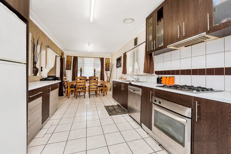 93 Mills Street, Altona North - Thumbnail 3