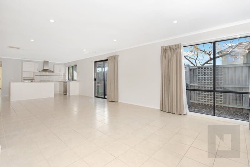 111 Roberts Street, Yarraville - Thumbnail 4