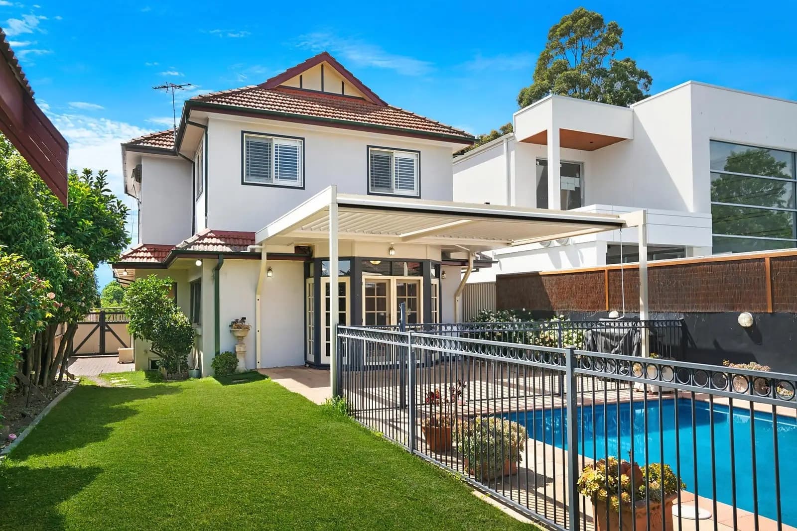 3 Bedroom Property For Sale Port Kembla, Strathfield - Image 1