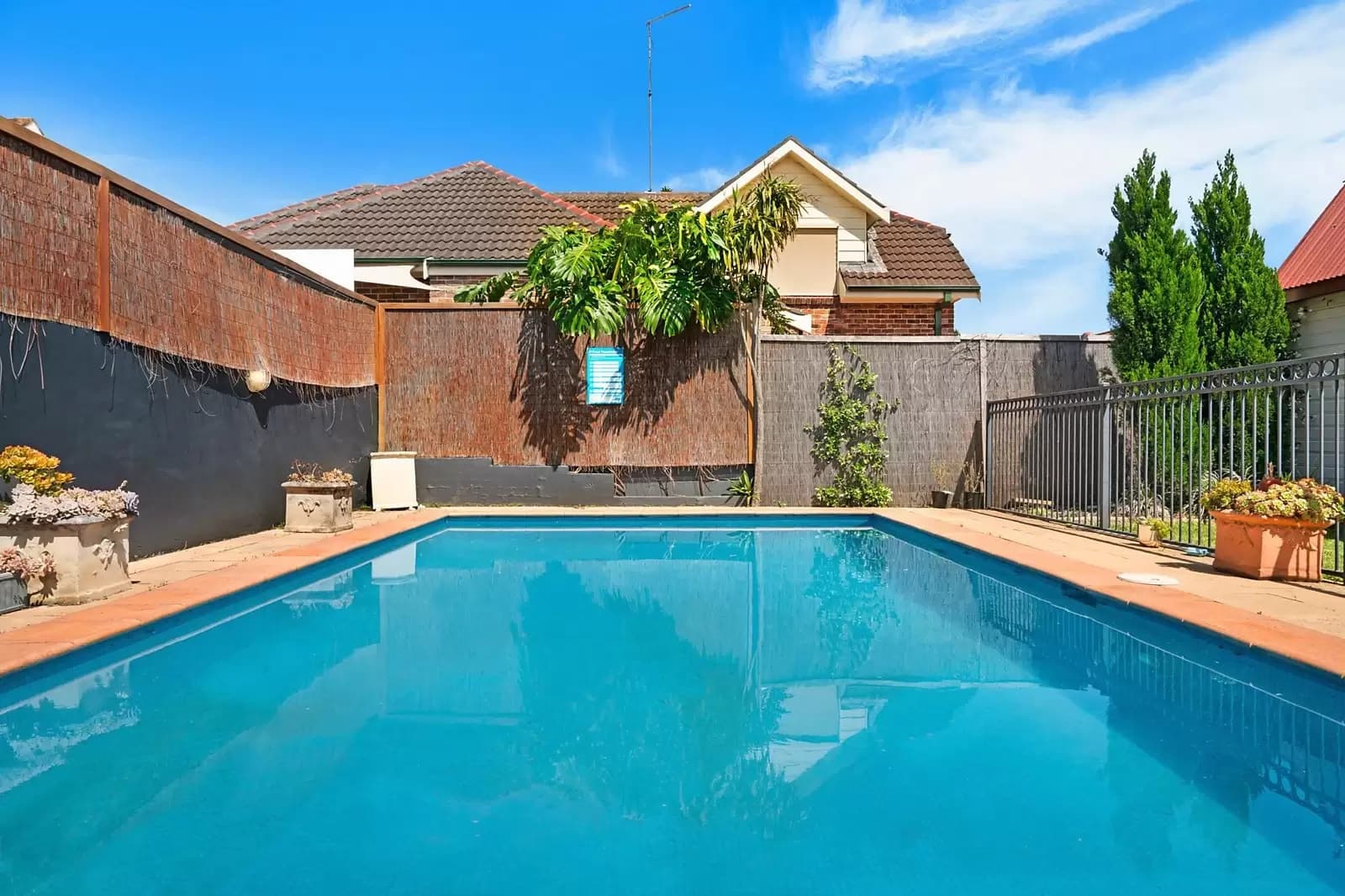 3 Bedroom Property For Sale Port Kembla, Strathfield - Thumbnail 7