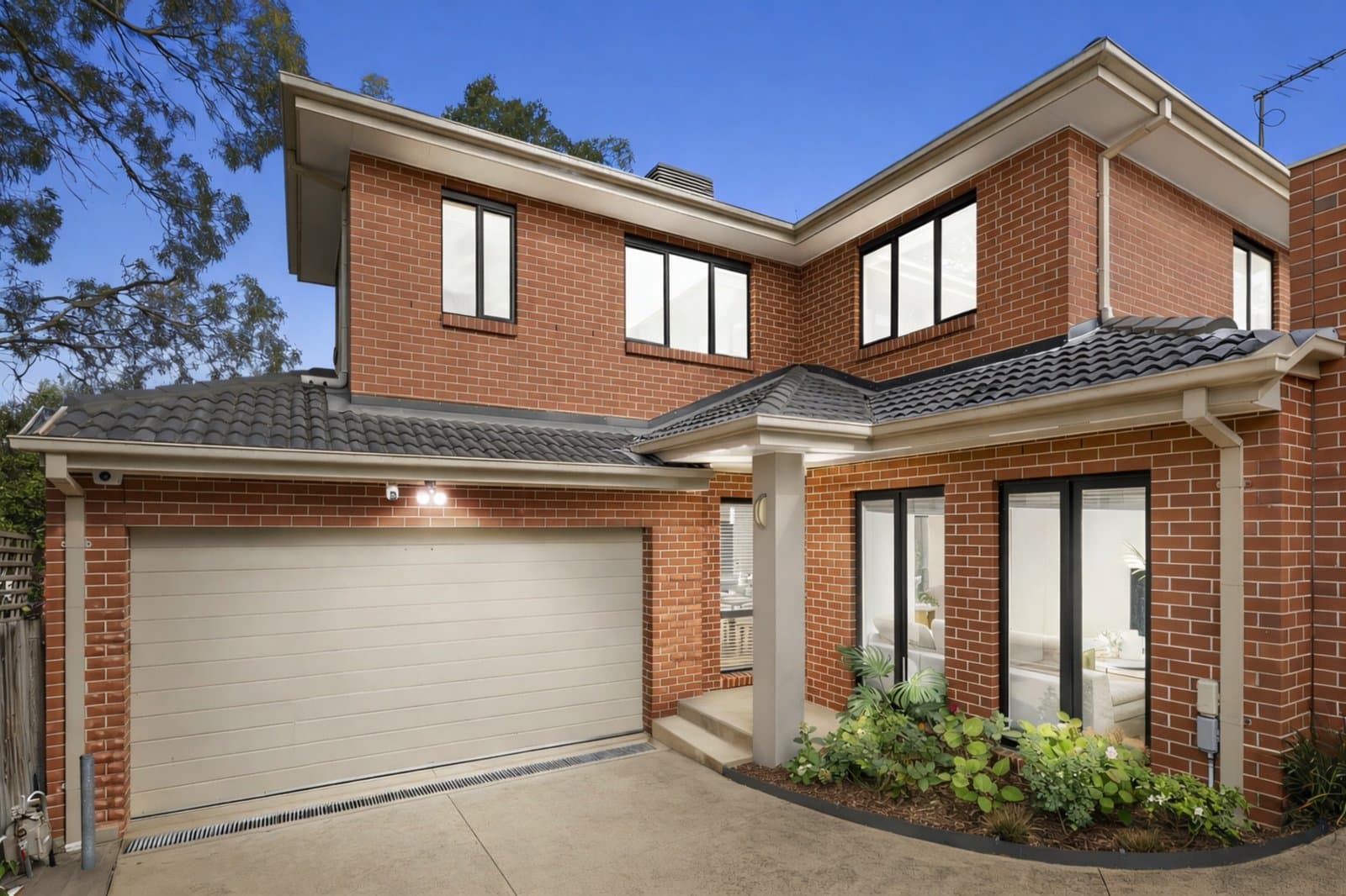 2/35 Surrey Road, Mount Waverley, Mount Waverley - Image 1