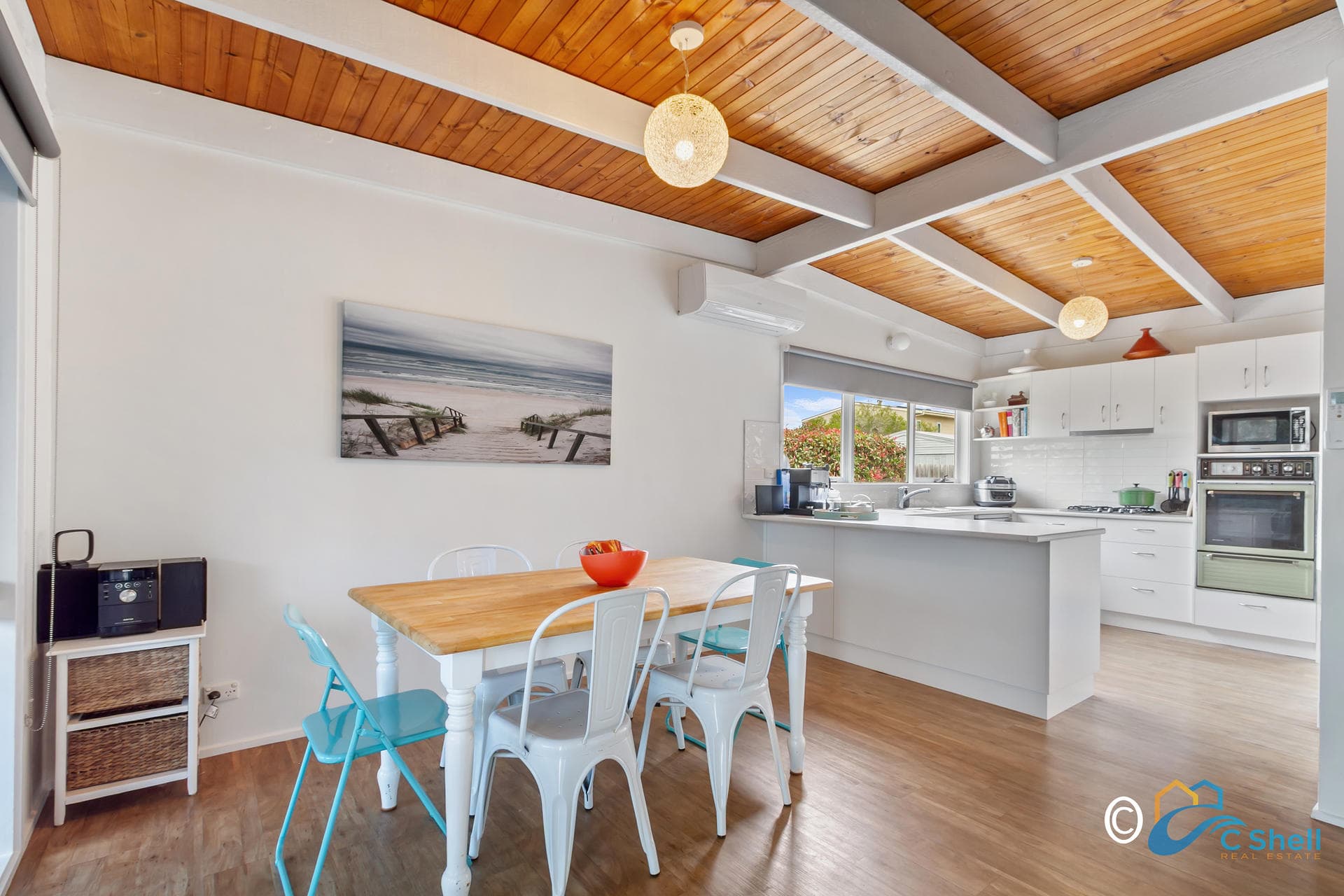 17 Campbell Street Loch Sport, VIC, Loch Sport - Thumbnail 6