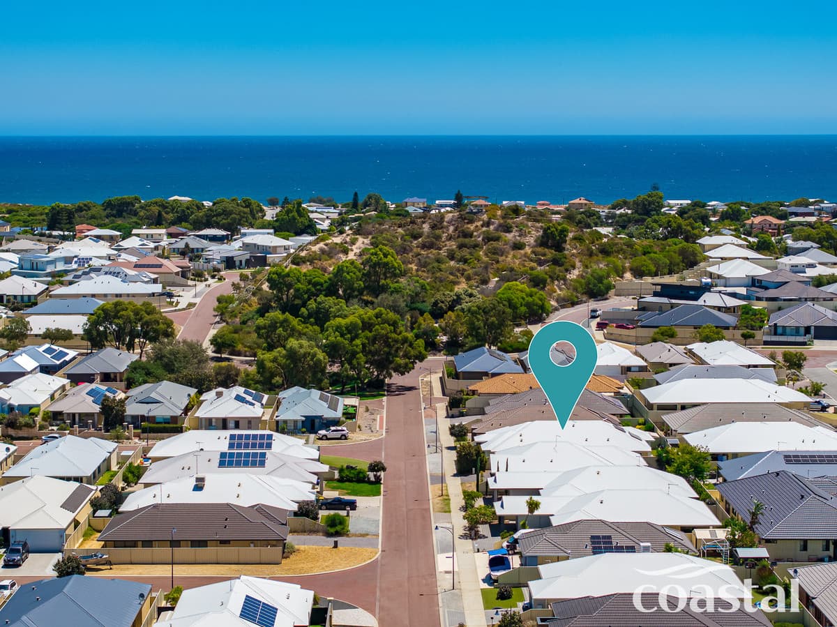 10 Balclutha Crescent, Madora Bay WA 6210, Madora Bay - Thumbnail 2