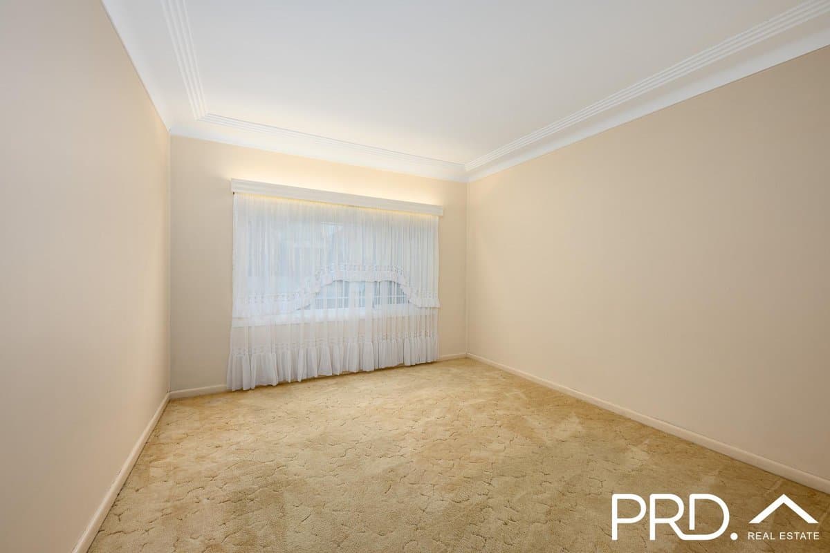 31 Austin Boulevard, PICNIC POINT NSW 2213, Picnic Point - Thumbnail 7